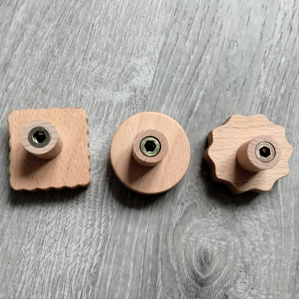 N/A adorable wooden